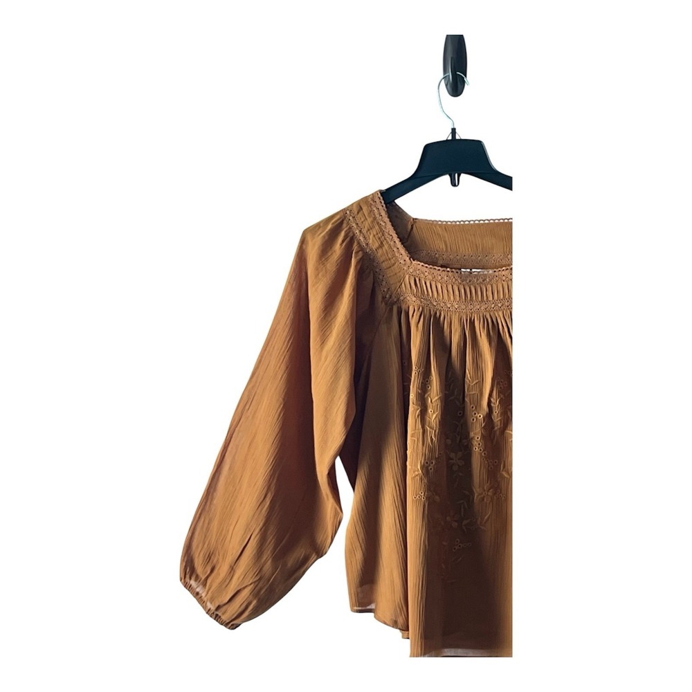 Forgotten Grace Women's embroidered Prasant Quare Neckline Blouse Size L - Picture 3 of 7